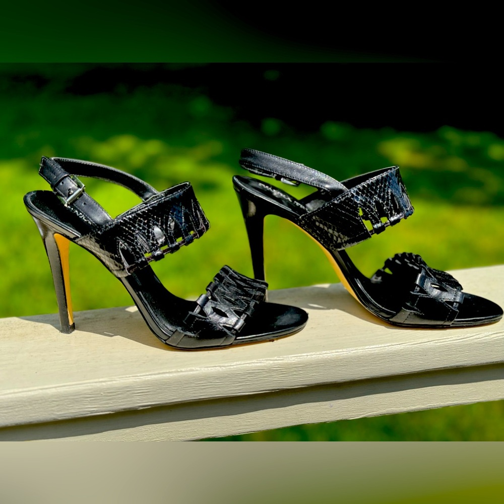 IVANKA TRUMP- Gorgeous Stiletto Sandals!